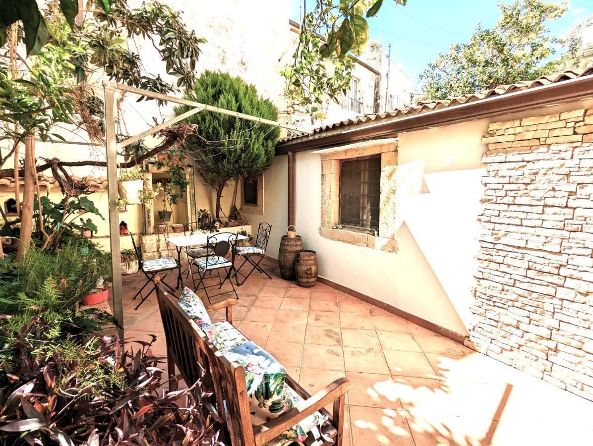 Apartmán La Casa Delle Fate Syracuse Exteriér fotografie